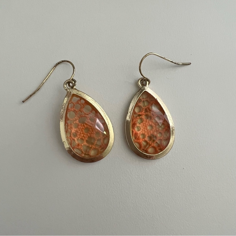 Francesca’s Gold Pink Lace Tear Drop Earrings